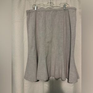Focus 2000 Gray Skirt